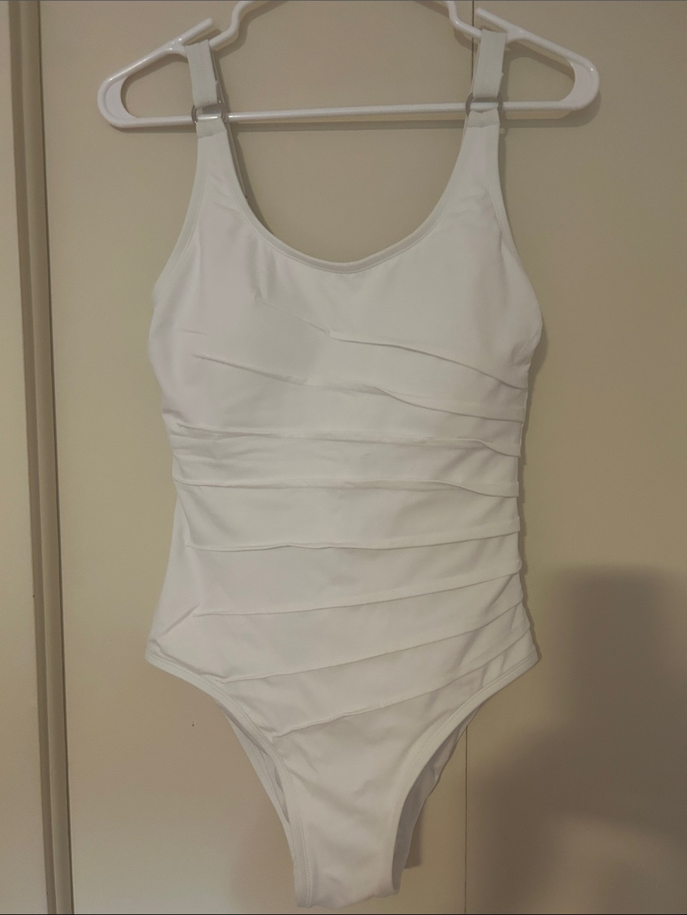 Calvin Klein White Womens One-Piece Swimsuit with Ruched Detail Size 10
